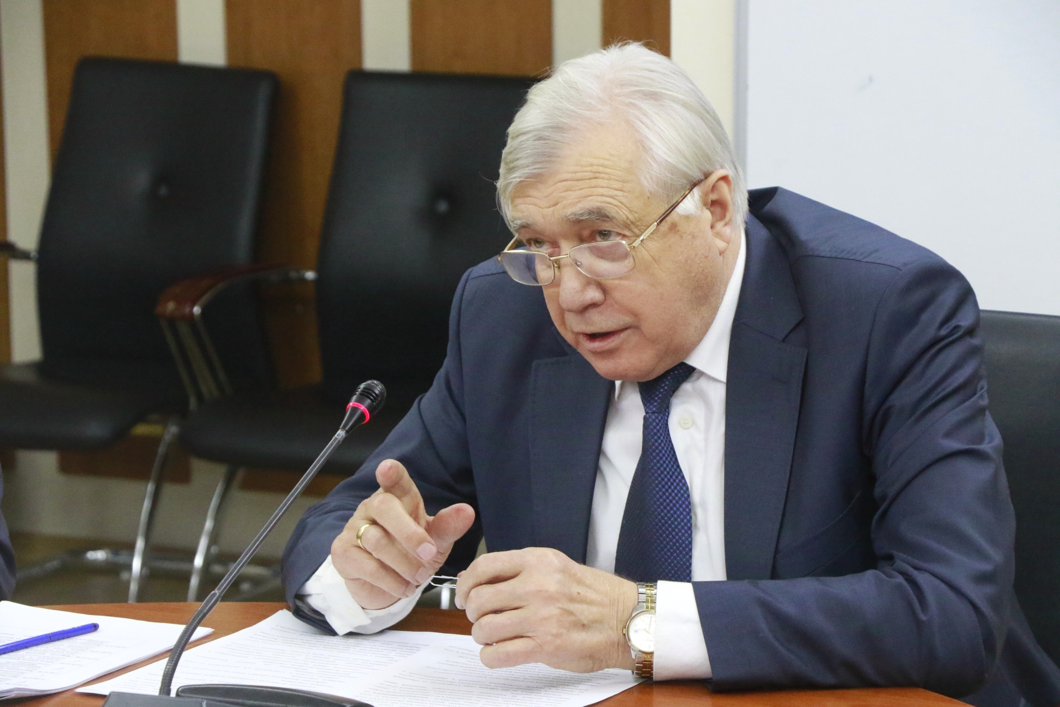 сняты ректора. певцова елена александровна мгоу. фефелов омгту проректор. владимир мау ректор ранхигс. мгуту им разумовского ректор чеботарев.